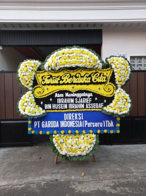 Papan Bunga Duka di Marang Kayu